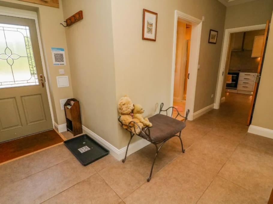 Two Acres- Spacious, Delightful, Pet Free Bungalow Levens Kültér fotó